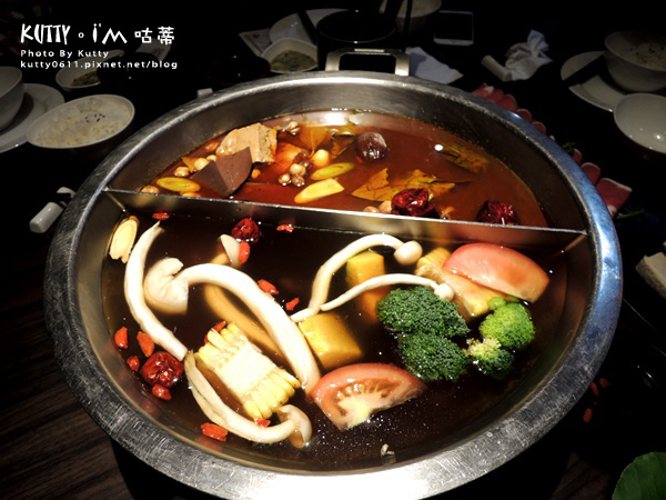 2016-12-4芙洛麗元鼎府麻辣鍋 (38).jpg