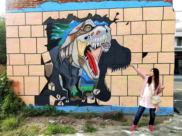 北崙青蛙彩繪村：【嘉義新港景點】北崙青蛙彩繪村~以青蛙為主的彩繪村 卡通大集合 皮卡妹柑仔店