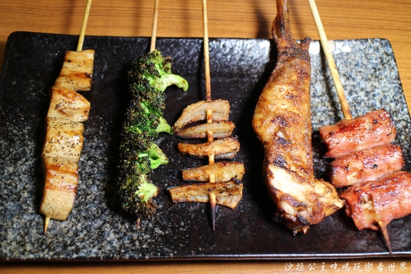 柒串燒屋：台北美食平價串燒『柒-串燒屋(長安店)』長安東路宵夜/專人燒烤/烤功一流.服務佳