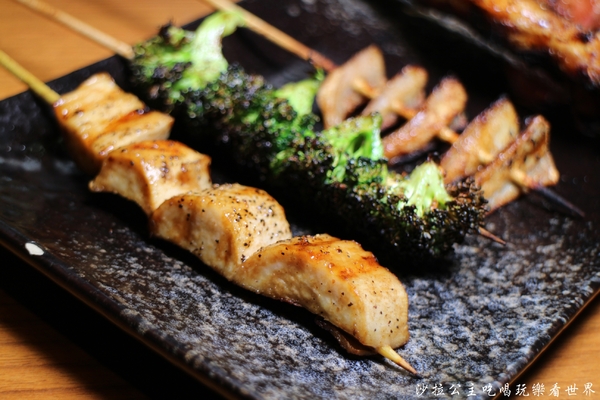 柒串燒屋：台北美食平價串燒『柒-串燒屋(長安店)』長安東路宵夜/專人燒烤/烤功一流.服務佳