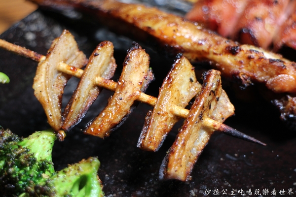 柒串燒屋：台北美食平價串燒『柒-串燒屋(長安店)』長安東路宵夜/專人燒烤/烤功一流.服務佳