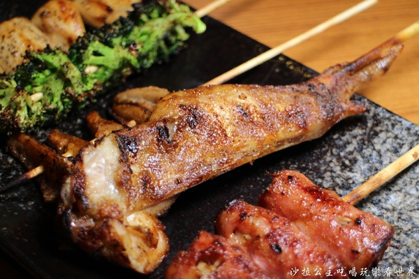 柒串燒屋：台北美食平價串燒『柒-串燒屋(長安店)』長安東路宵夜/專人燒烤/烤功一流.服務佳