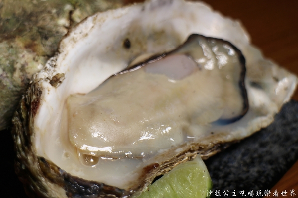 柒串燒屋：台北美食平價串燒『柒-串燒屋(長安店)』長安東路宵夜/專人燒烤/烤功一流.服務佳