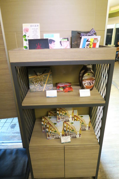 【台中梧棲區】全台唯一"丹堤咖啡"旋轉餐廳～日夜都美麗『丹堤咖啡旋轉餐廳 』