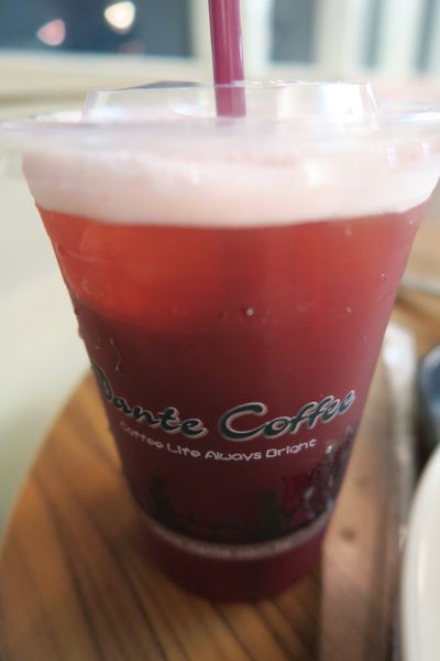 【台中梧棲區】全台唯一"丹堤咖啡"旋轉餐廳～日夜都美麗『丹堤咖啡旋轉餐廳 』