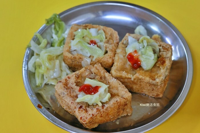 員林火車站美食推薦！出爐秒殺好胃口胡椒餅湯汁爆多，在地人激推。