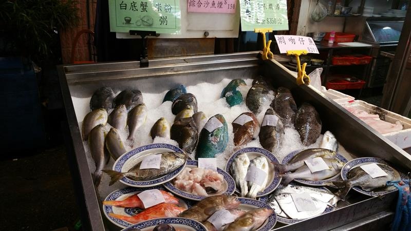 20160417黑白毛_8544 (Copy).jpg