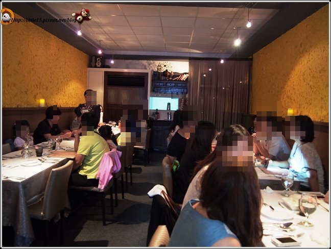 1406541022-1170380720 1406541022-1170380720