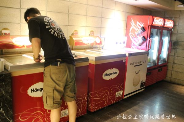 辛殿麻辣鍋(ATT 4 FUN信義店)：信義區人氣麻辣鍋吃到飽『辛殿麻辣鍋(ATT 4 FUN信義店)』捷運象山站/101台北世貿