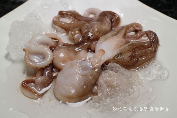 辛殿麻辣鍋(ATT 4 FUN信義店)：信義區人氣麻辣鍋吃到飽『辛殿麻辣鍋(ATT 4 FUN信義店)』捷運象山站/101台北世貿