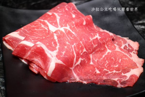 辛殿麻辣鍋(ATT 4 FUN信義店)：信義區人氣麻辣鍋吃到飽『辛殿麻辣鍋(ATT 4 FUN信義店)』捷運象山站/101台北世貿