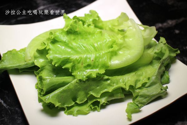 辛殿麻辣鍋(ATT 4 FUN信義店)：信義區人氣麻辣鍋吃到飽『辛殿麻辣鍋(ATT 4 FUN信義店)』捷運象山站/101台北世貿