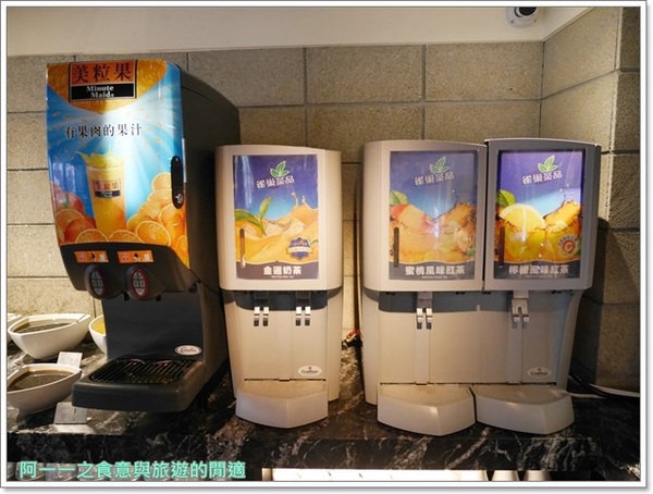 辛殿麻辣鍋(ATT 4 FUN信義店)：台北信義 辛殿麻辣鍋(信義店)～香濃麻辣湯 牛肉大口吃