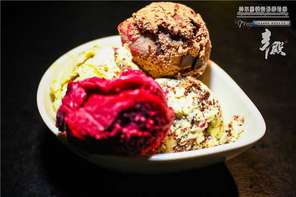 辛殿麻辣鍋(信義店)~北捷 台北101/世貿站(頂級牛肉的超級饗宴)