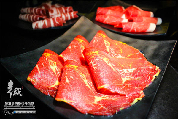 辛殿麻辣鍋(信義店)~北捷 台北101/世貿站(頂級牛肉的超級饗宴)