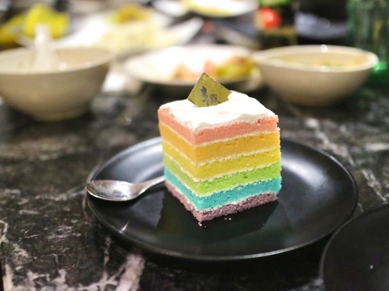 甜點-彩虹蛋糕 (1).jpg 甜點-彩虹蛋糕 (1).jpg