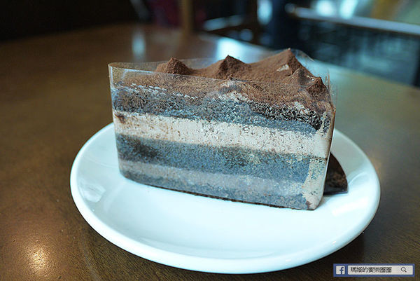 台北美食【台北101星巴克Starbucks - Taipei】35樓高空景觀咖啡館。信義區下午茶。台北101下午茶