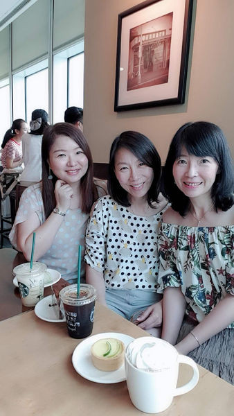 台北美食【台北101星巴克Starbucks - Taipei】35樓高空景觀咖啡館。信義區下午茶。台北101下午茶