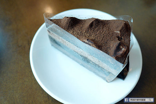 台北美食【台北101星巴克Starbucks - Taipei】35樓高空景觀咖啡館。信義區下午茶。台北101下午茶