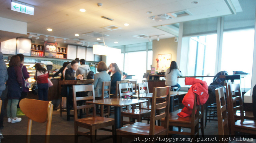 台北101大樓第35樓星巴克咖啡 (6).JPG