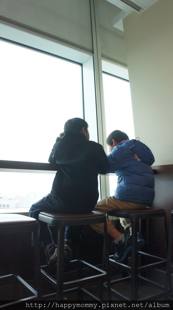 台北101大樓第35樓星巴克咖啡 (9).JPG