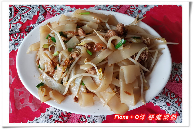 【苗栗一日遊】花露農場+鯉魚潭+草莓文化館+仙山仙草+泉明蠶生態農場+清安豆腐老街+汶水遊客中心，趴趴走的一天 !