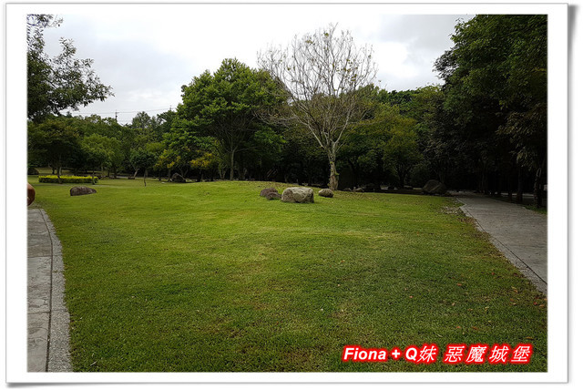 【苗栗一日遊】花露農場+鯉魚潭+草莓文化館+仙山仙草+泉明蠶生態農場+清安豆腐老街+汶水遊客中心，趴趴走的一天 !