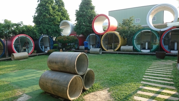 別有洞天:彰化~別有洞天咖啡莊園~超好拍繽紛水管主題餐廳~ 別有洞天:彰化~別有洞天咖啡莊園~超好拍繽紛水管主題餐廳~