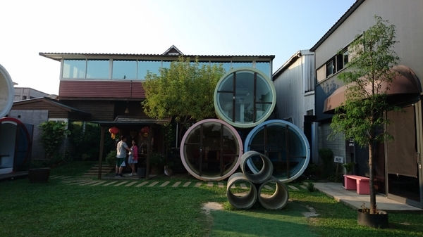 別有洞天:彰化~別有洞天咖啡莊園~超好拍繽紛水管主題餐廳~ 別有洞天:彰化~別有洞天咖啡莊園~超好拍繽紛水管主題餐廳~