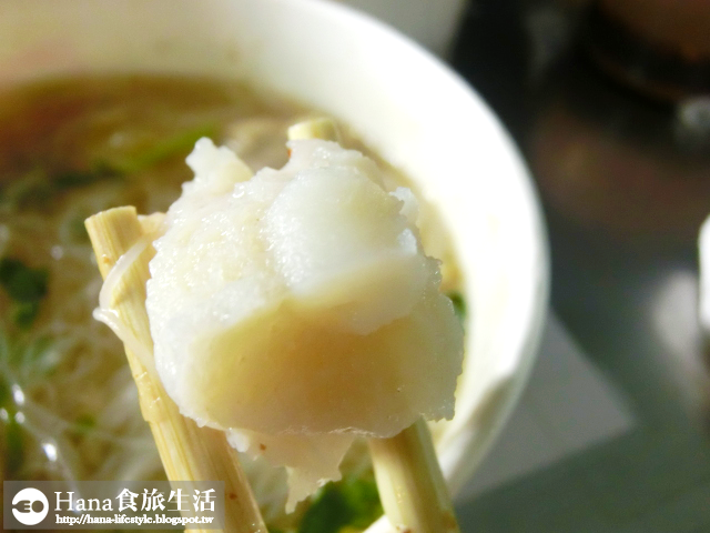 【新北市三重區】無名花枝羹 | 平價深夜美食 三和國中對面 鮮甜花枝 清甜湯頭 肉圓皮軟中帶Q 燙青菜份量十足