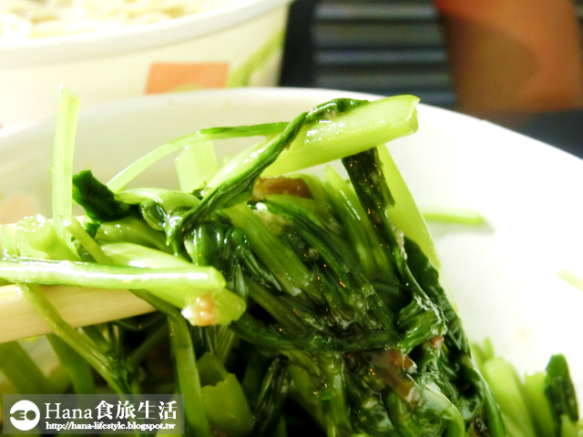 【新北市三重區】無名花枝羹 | 平價深夜美食 三和國中對面 鮮甜花枝 清甜湯頭 肉圓皮軟中帶Q 燙青菜份量十足