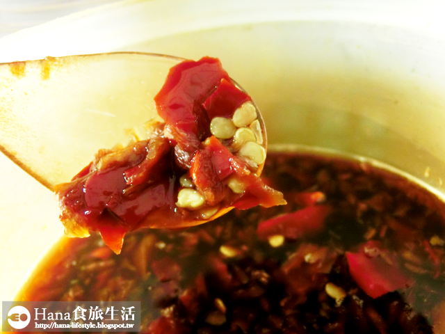 【新北市三重區】無名花枝羹 | 平價深夜美食 三和國中對面 鮮甜花枝 清甜湯頭 肉圓皮軟中帶Q 燙青菜份量十足