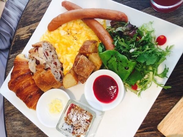 捷運大安站✿ｓｅｐｔｅｍｂｅｒ九月咖啡✿把空中的雲朵抓進室內！彩虹優格碗好好吃！！