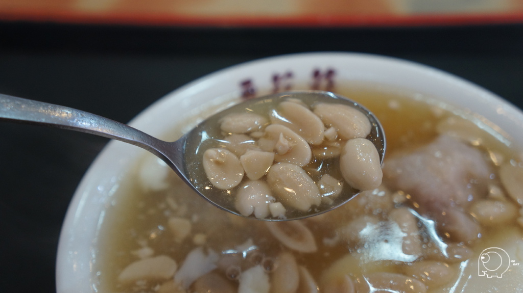 花生豆花加芋頭 花生豆花加芋頭