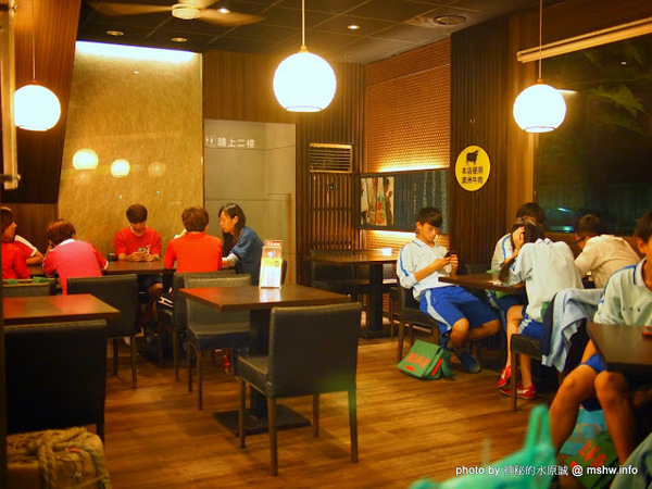 嘉義市櫻井家：【食記】嘉義Sakurai House 京都櫻井家日式料理.定食.鍋物.甘味.茶飲專賣@東區捷運BRT民族停車場 : 用料紮實超划算的平價日式定食