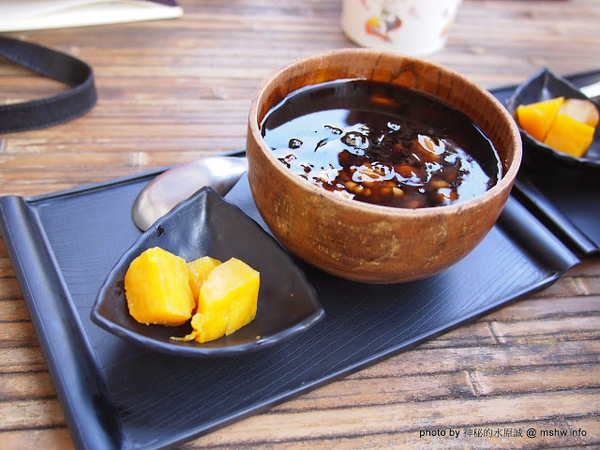 蔡家綠豆湯(火燒莊)(民族店):【食記】嘉義笨港火燒莊.蔡家綠豆湯民權店@東區 : 價格實惠,蕃薯入湯的懷念滋味! 蔡家綠豆湯(火燒莊)(民族店):【食記】嘉義笨港火燒莊.蔡家綠豆湯民權店@東區 : 價格實惠,蕃薯入湯的懷念滋味!