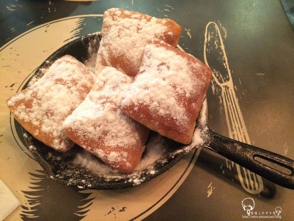 紐澳良法式貝涅方餅 紐澳良法式貝涅方餅