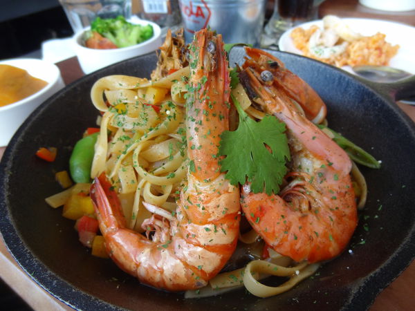 肯瓊鮮蝦寬麵 肯瓊鮮蝦寬麵