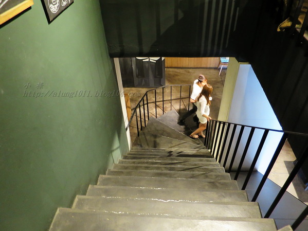 薄多義BITE 2 EAT(文橫店)：BITE 2 EAT薄多義  文橫店