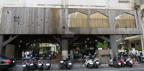 薄多義BITE 2 EAT(文橫店)：BITE 2 EAT薄多義  文橫店