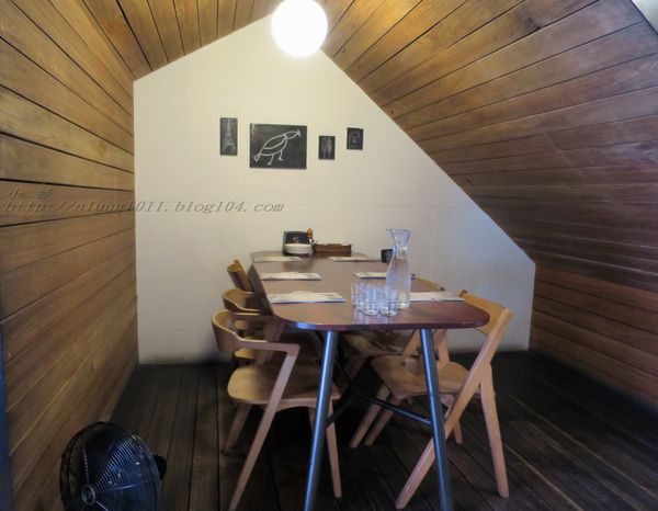 薄多義BITE 2 EAT(文橫店)：BITE 2 EAT薄多義  文橫店