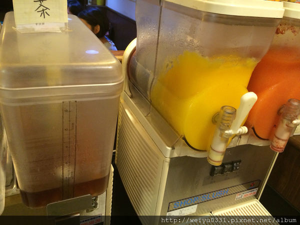 東區好吃小火鍋、市民大道微風廣場美食-人氣消夜選擇《富樂台式涮涮鍋》