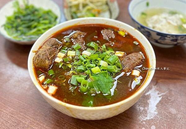 台北士林【忠誠牛肉麵】一碗回味無窮的紅燒牛肉麵!排隊也值得! 台北士林【忠誠牛肉麵】一碗回味無窮的紅燒牛肉麵!排隊也值得!