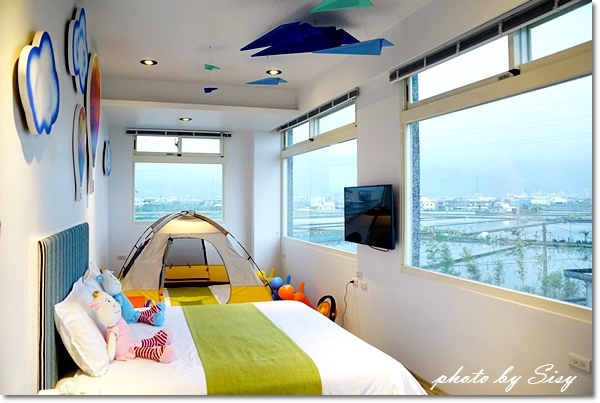 1446155817-446713754