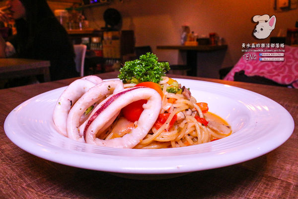 胖東西廚房│北捷/國父紀念館站(台北巷弄內的隱藏版好店,寵物友善餐廳)