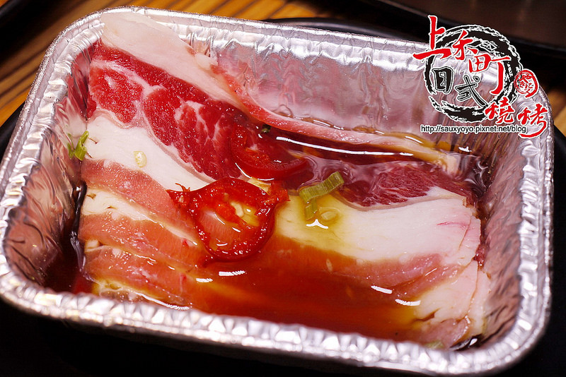 【新莊】上禾町日式燒肉 ~ 金字塔饗宴帝王蟹吃到飽、各類美味海鮮讓你吃到痛風 大口吃肉超滿足 / 捷運新莊站 / 新莊燒烤 / 吃到飽 / 內附菜單