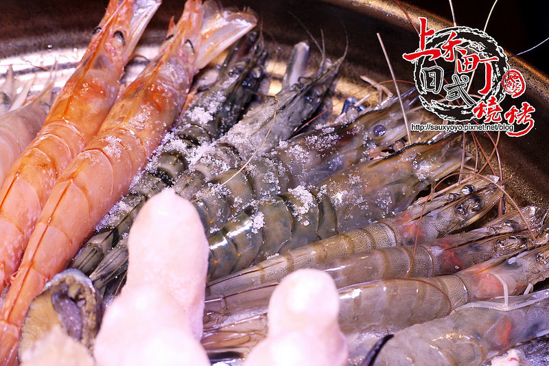 【新莊】上禾町日式燒肉 ~ 金字塔饗宴帝王蟹吃到飽、各類美味海鮮讓你吃到痛風 大口吃肉超滿足 / 捷運新莊站 / 新莊燒烤 / 吃到飽 / 內附菜單