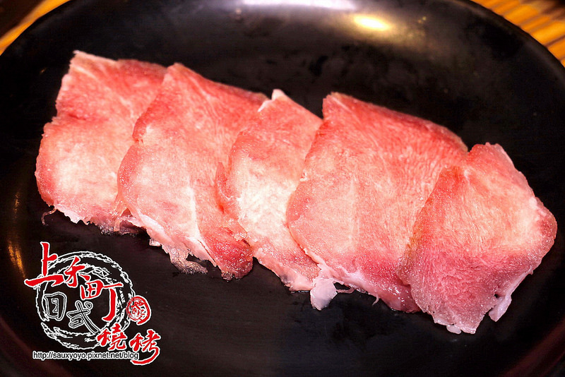 【新莊】上禾町日式燒肉 ~ 金字塔饗宴帝王蟹吃到飽、各類美味海鮮讓你吃到痛風 大口吃肉超滿足 / 捷運新莊站 / 新莊燒烤 / 吃到飽 / 內附菜單