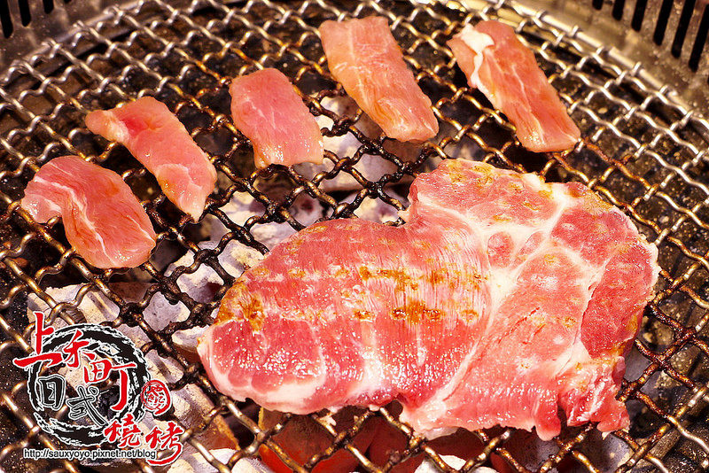 【新莊】上禾町日式燒肉 ~ 金字塔饗宴帝王蟹吃到飽、各類美味海鮮讓你吃到痛風 大口吃肉超滿足 / 捷運新莊站 / 新莊燒烤 / 吃到飽 / 內附菜單