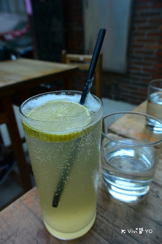 DSC_1698.JPG DSC_1698.JPG